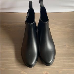 J.Crew Women’s Chelsea Matte Black Rain Boots